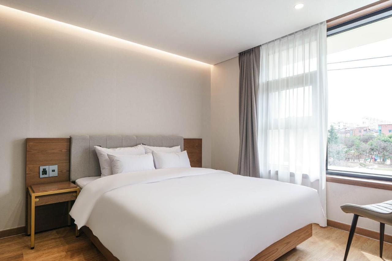 Browndot Hotel Jeonju Ajung Екстер'єр фото