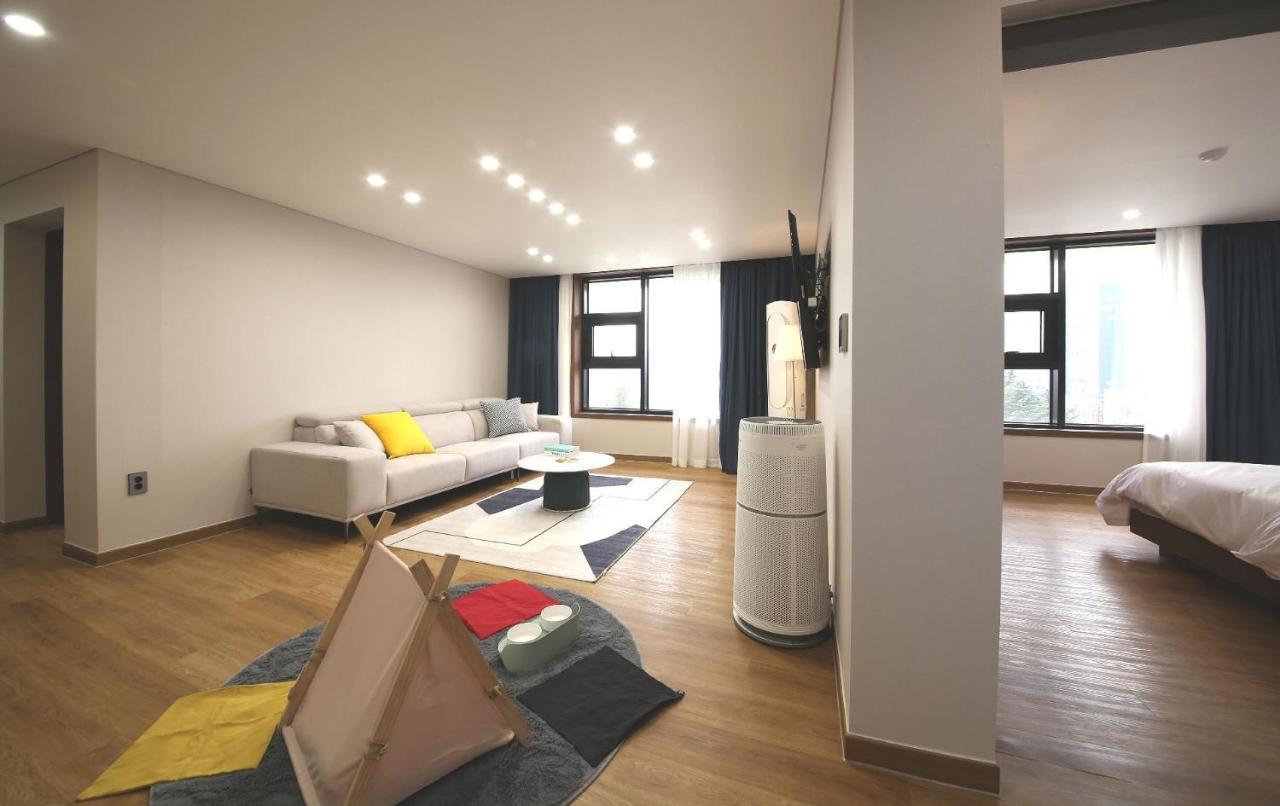 Browndot Hotel Jeonju Ajung Екстер'єр фото