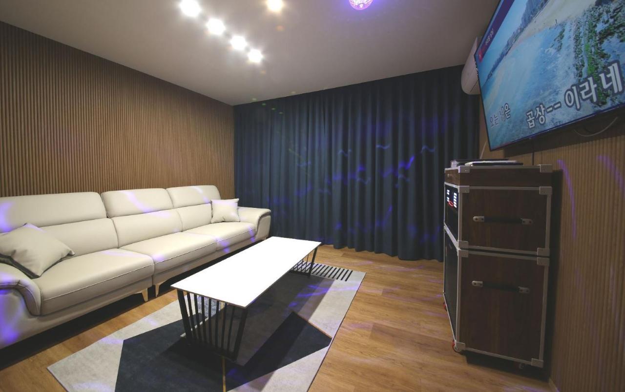 Browndot Hotel Jeonju Ajung Екстер'єр фото